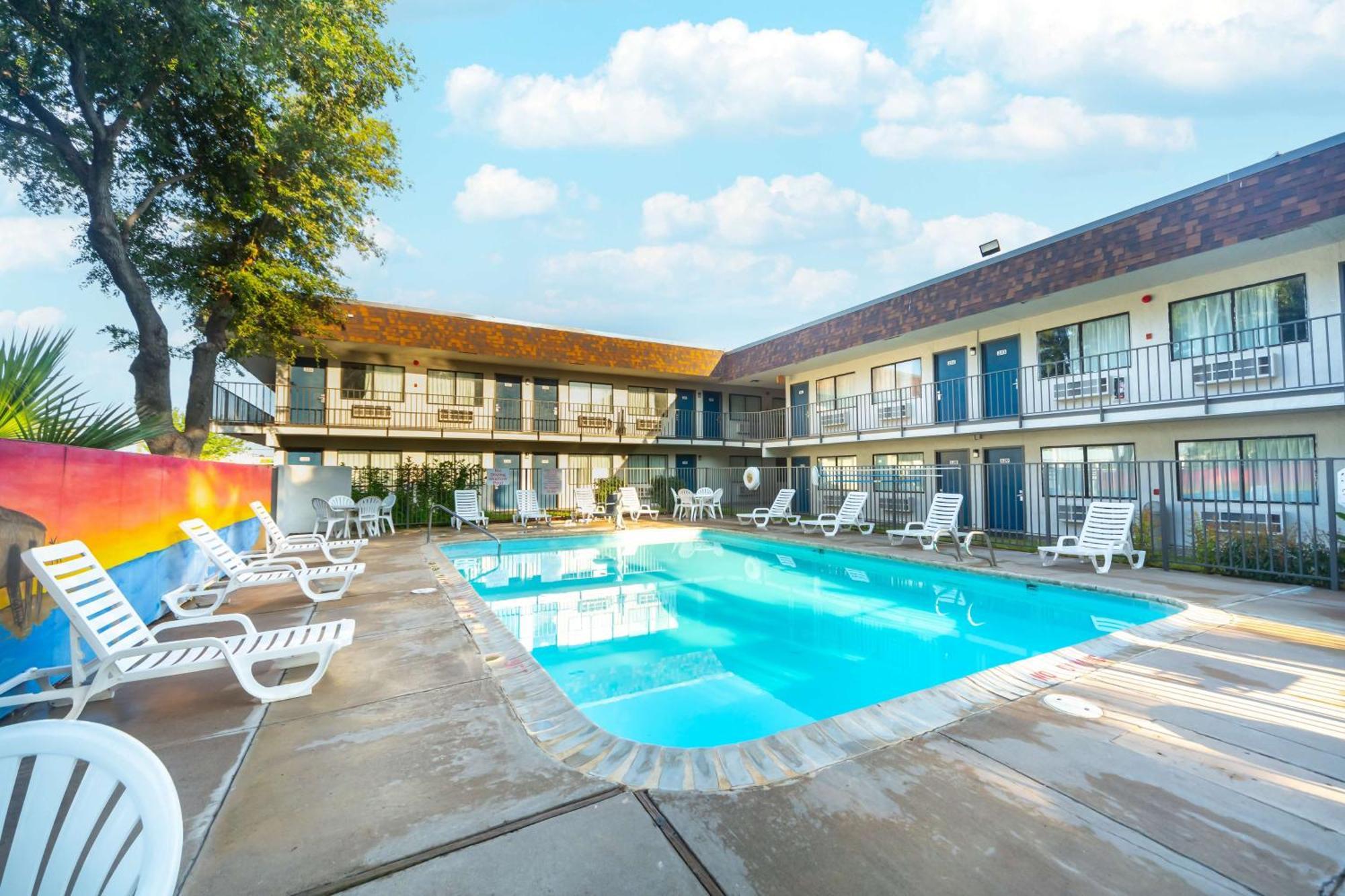Motel 6-Del Rio, Tx מראה חיצוני תמונה